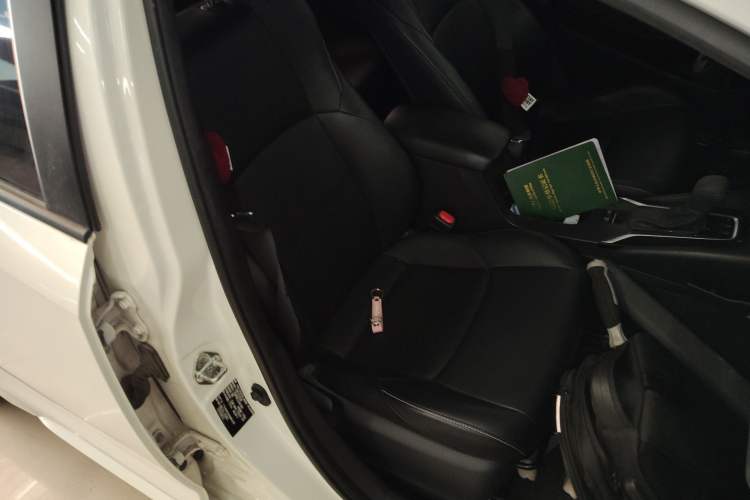 Used Toyota Levin 2019 185T CVT Entry-Level Version China VI Standard Right Front Seat