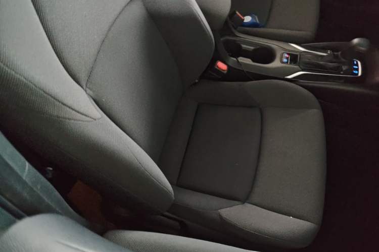Used Toyota Levin 2019 185T CVT Luxury Edition China VI Standard Right Front Seat
