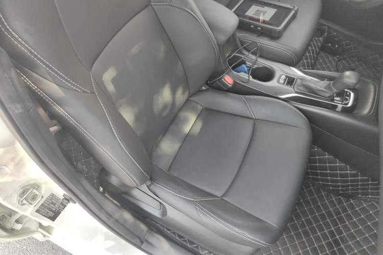 Used Toyota Levin 2019 185T CVT Luxury Edition China VI Standard Right Front Seat
