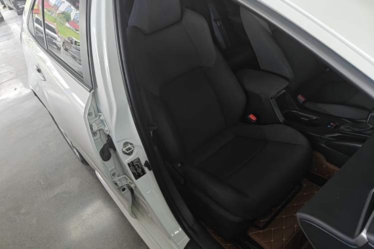 Used Toyota Levin 2019 185T CVT Entry-Level Version China VI Standard Right Front Seat