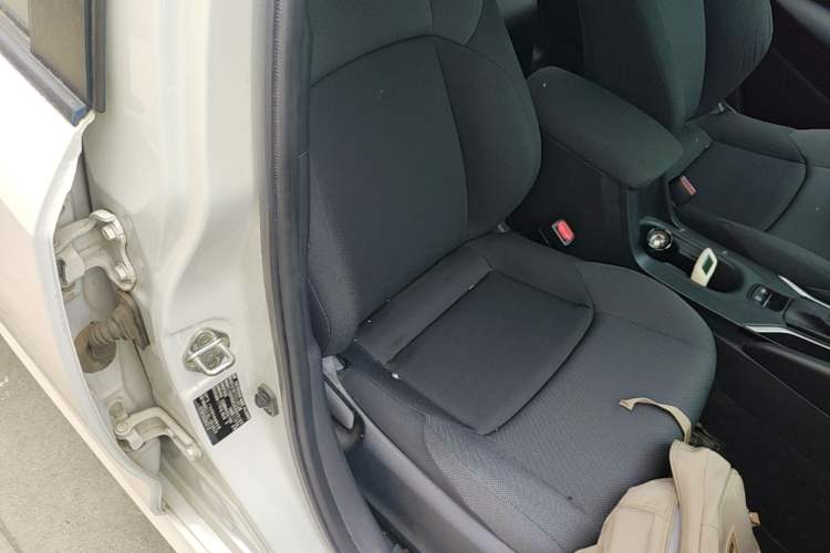 Used Toyota Levin 2019 185T CVT Entry-Level Version China VI Standard Right Front Seat