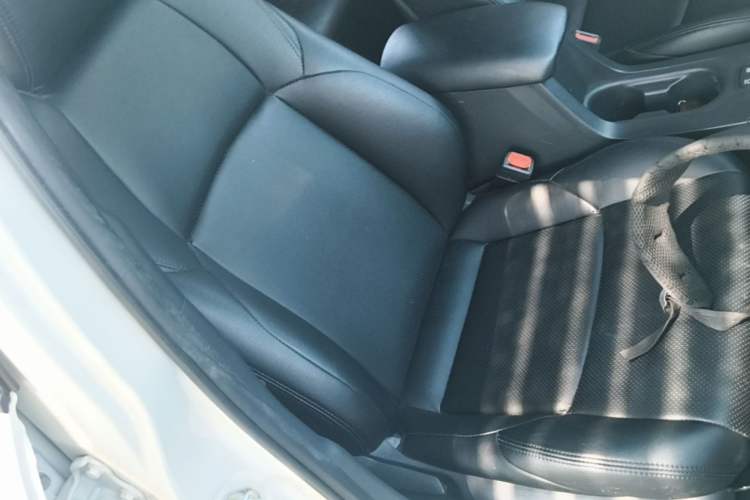 Used Toyota Levin 2019 185T CVT Luxury Edition China VI Standard Right Front Seat