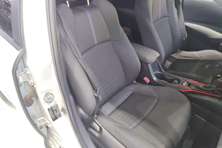 Used Toyota Levin 2019 185T CVT Sport Edition China VI Standard Right Front Seat