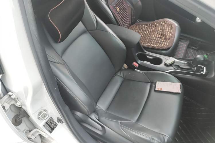 Used Toyota Levin 2019 185T CVT Luxury Edition China VI Standard Right Front Seat