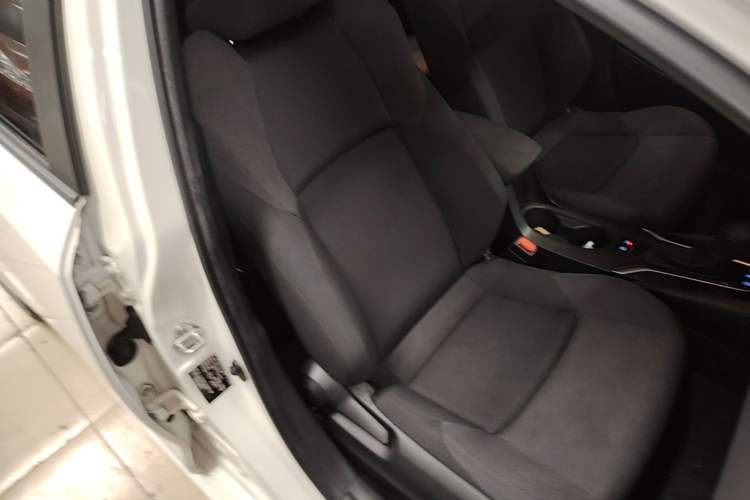 Used Toyota Levin 2019 185T CVT Luxury Edition China VI Standard Right Front Seat