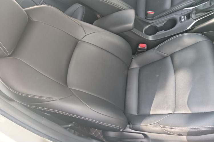 Used Toyota Levin 2019 185T CVT Luxury Edition China VI Standard Right Front Seat