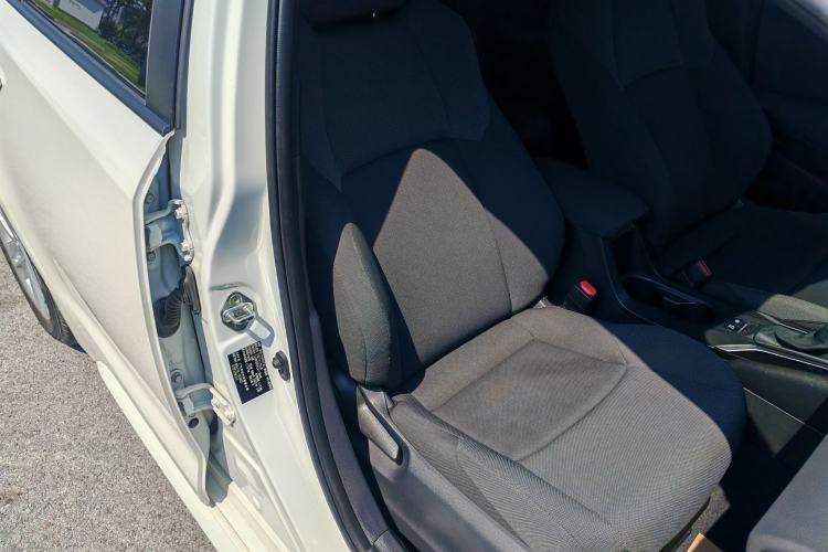 Used Toyota Levin 2019 185T CVT Entry-Level Version China VI Standard Right Front Seat