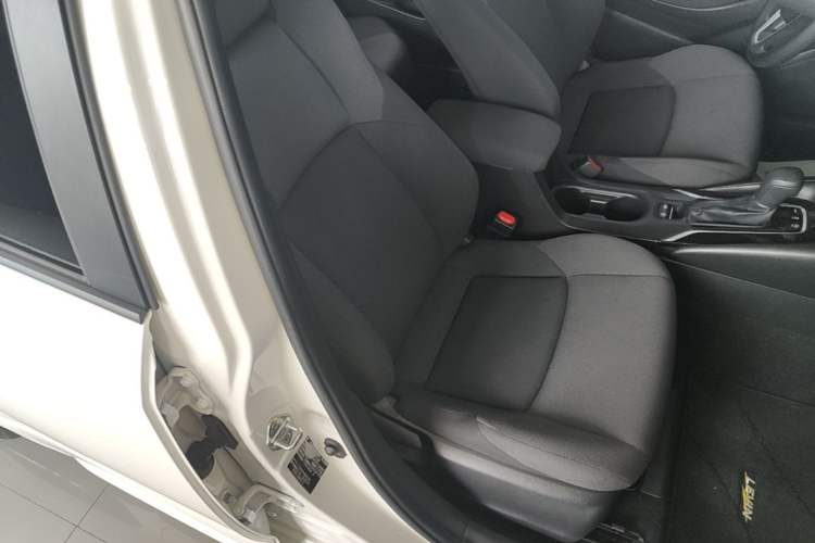 Used Toyota Levin 2019 185T CVT Luxury Edition China VI Standard Right Front Seat