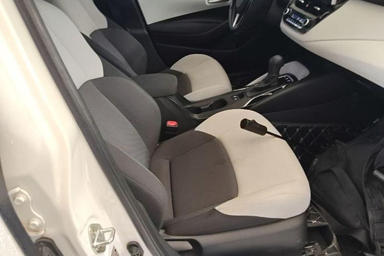 Used Toyota Levin 2019 185T CVT Luxury Edition China VI Standard Right Front Seat