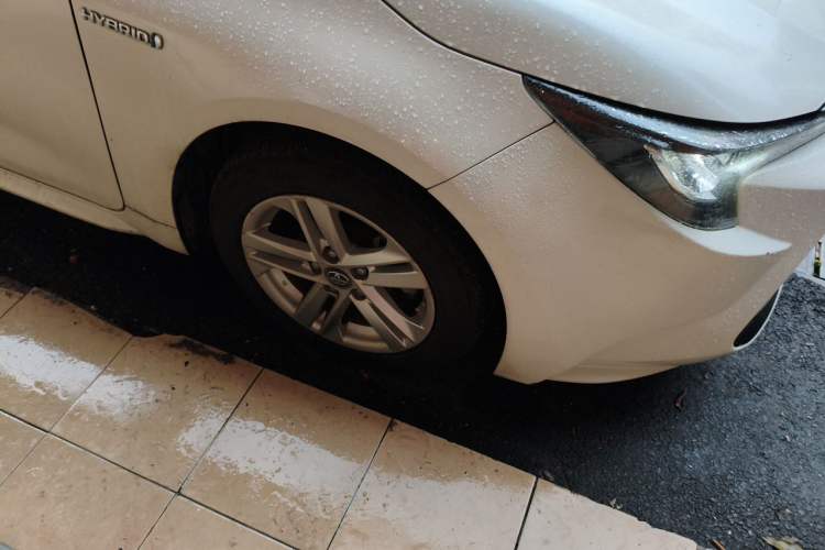 Used Toyota Levin 2019 Dual-Engine 1.8H E-CVT Luxury Edition China VI Standard Right Front Wheel Hub