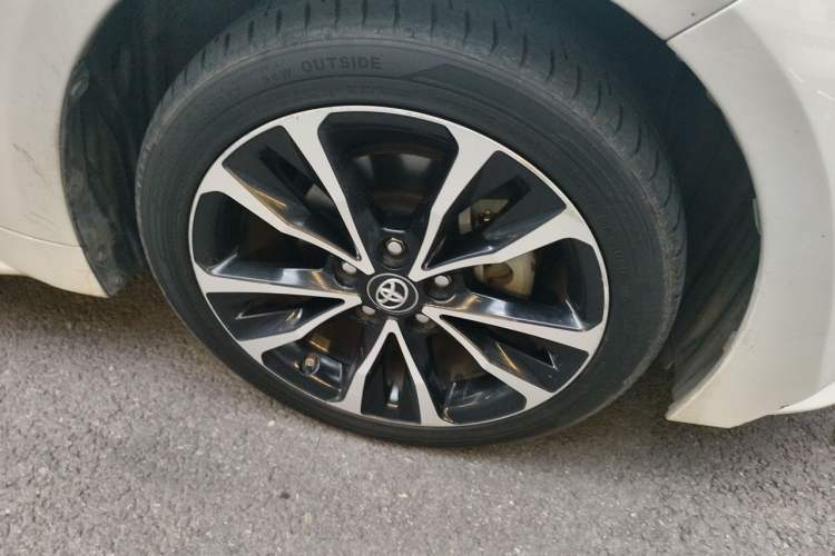 Used Toyota Levin 2019 Dual-Engine 1.8H E-CVT Sport Edition China VI Standard Right Front Wheel Hub