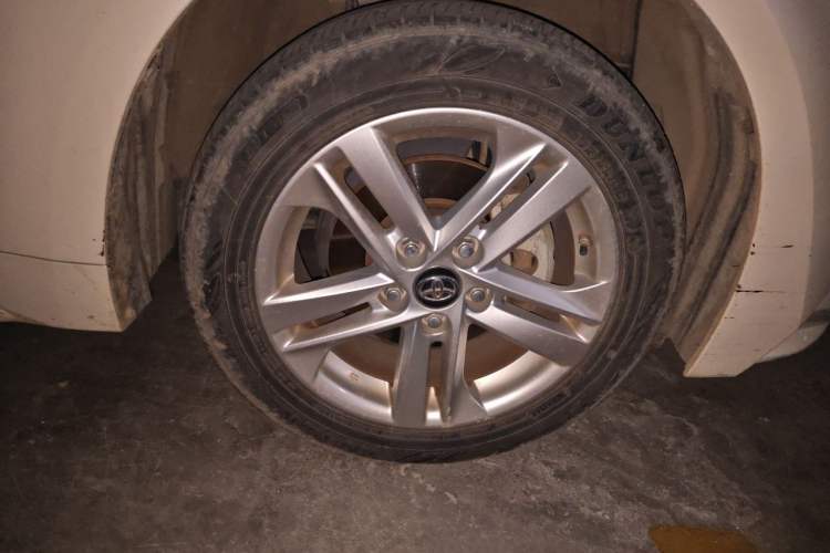 Used Toyota Levin 2019 185T CVT Entry-Level Version China VI Standard Right Front Wheel Hub