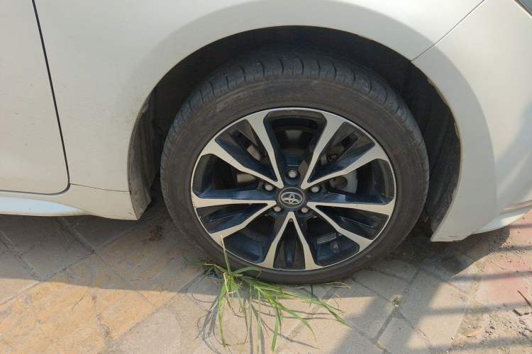 Used Toyota Levin 2019 Dual-Engine 1.8H E-CVT Sport Edition China VI Standard Right Front Wheel Hub