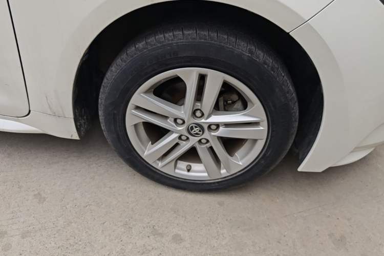 Used Toyota Levin 2019 Dual-Engine 1.8H E-CVT Tech Edition China VI Standard Right Front Wheel Hub