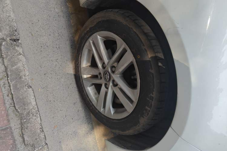 Used Toyota Levin 2019 185T CVT Luxury Edition China VI Standard Right Front Wheel Hub