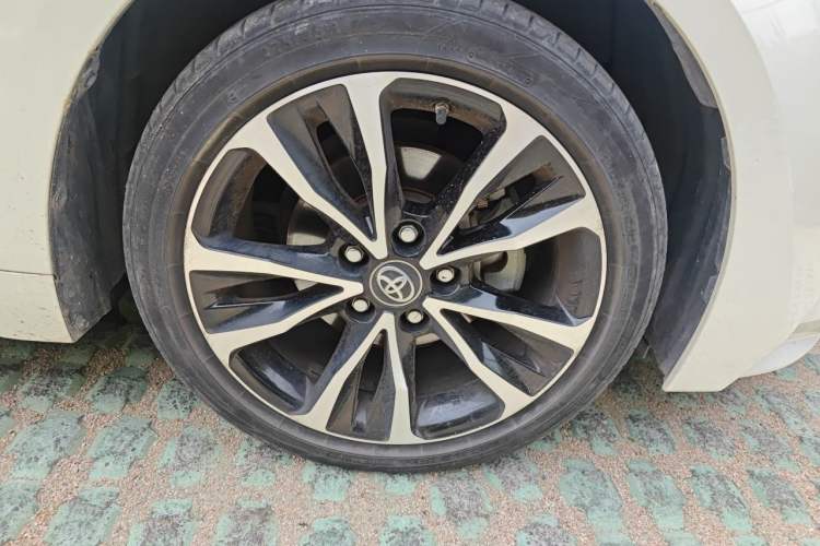 Used Toyota Levin 2019 185T CVT Sport Edition China VI Standard Right Front Wheel Hub
