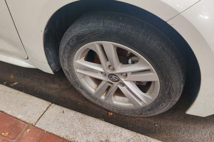 Used Toyota Levin 2019 185T CVT Entry-Level Version China VI Standard Right Front Wheel Hub