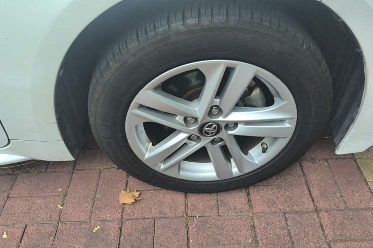 Used Toyota Levin 2019 Dual-Engine 1.8H E-CVT Luxury Edition China VI Standard Right Front Wheel Hub