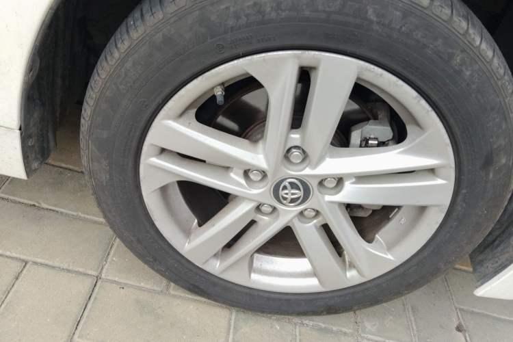 Used Toyota Levin 2019 185T CVT Luxury Edition China VI Standard Right Front Wheel Hub