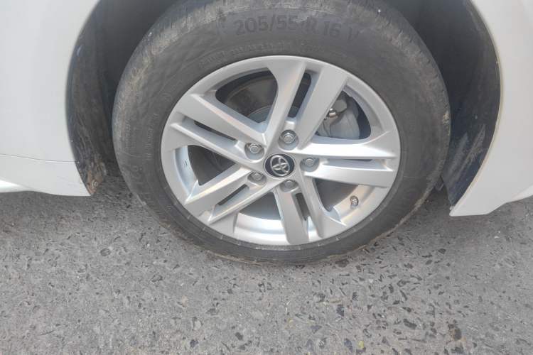 Used Toyota Levin 2019 185T CVT Entry-Level Version China VI Standard Right Front Wheel Hub