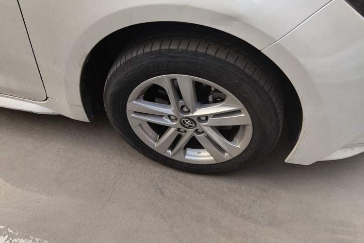 Used Toyota Levin 2019 185T CVT Luxury Edition China VI Standard Right Front Wheel Hub