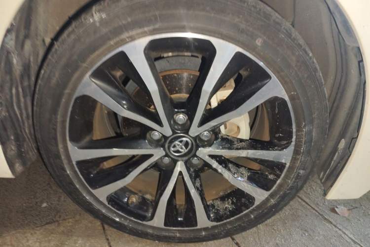 Used Toyota Levin 2019 185T CVT Sport Edition China VI Standard Right Front Wheel Hub
