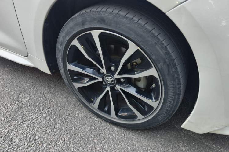 Used Toyota Levin 2019 185T CVT Sport Edition China VI Standard Right Front Wheel Hub