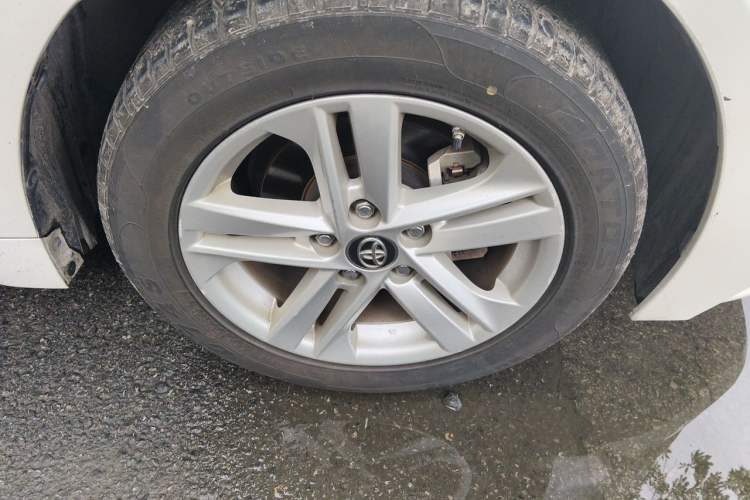 Used Toyota Levin 2019 185T CVT Luxury Edition China VI Standard Right Front Wheel Hub