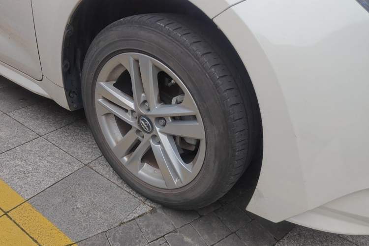 Used Toyota Levin 2019 185T CVT Luxury Edition China VI Standard Right Front Wheel Hub