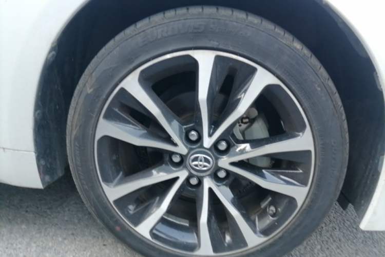 Used Toyota Levin 2019 Dual-Engine 1.8H E-CVT Sport Edition China VI Standard Right Front Wheel Hub