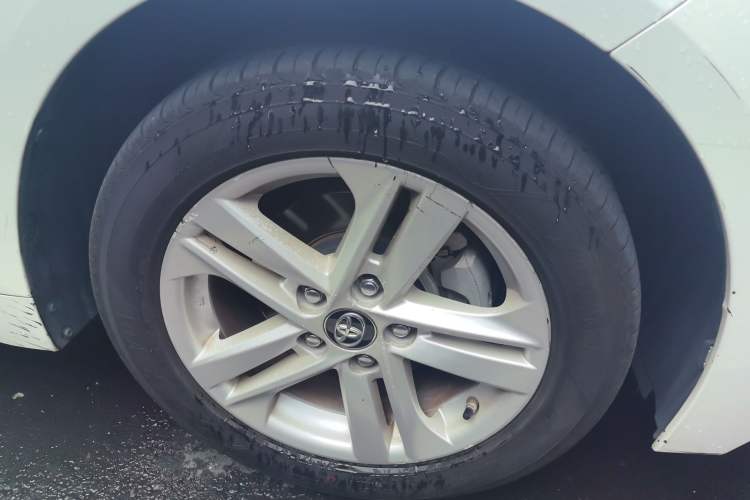 Used Toyota Levin 2019 185T CVT Luxury Edition China VI Standard Right Front Wheel Hub