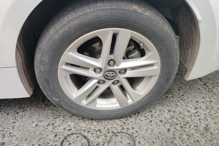 Used Toyota Levin 2019 Dual-Engine 1.8H E-CVT Luxury Edition China VI Standard Right Front Wheel Hub