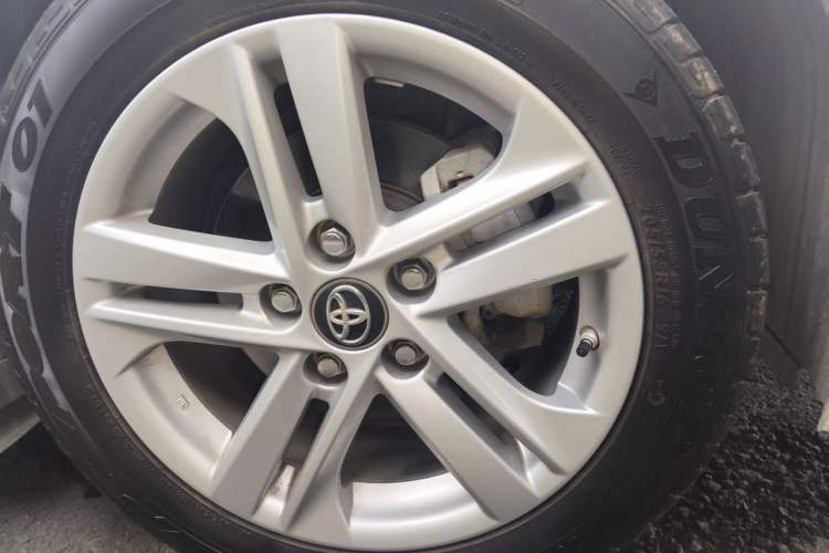 Used Toyota Levin 2019 185T CVT Luxury Edition China VI Standard Right Front Wheel Hub