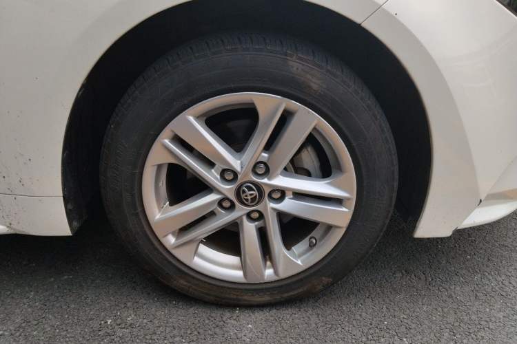 Used Toyota Levin 2019 185T CVT Luxury Edition China VI Standard Right Front Wheel Hub
