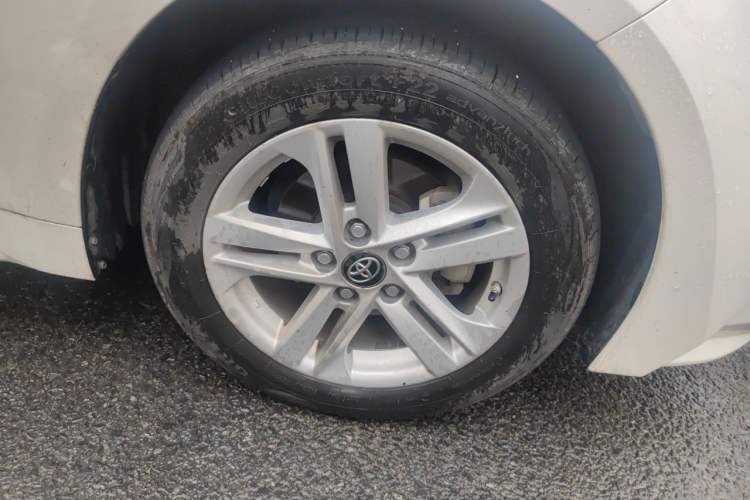 Used Toyota Levin 2019 185T CVT Luxury Edition China VI Standard Right Front Wheel Hub
