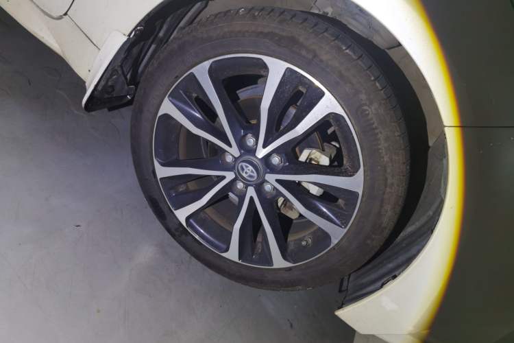 Used Toyota Levin 2019 185T CVT Sport Edition China VI Standard Right Front Wheel Hub