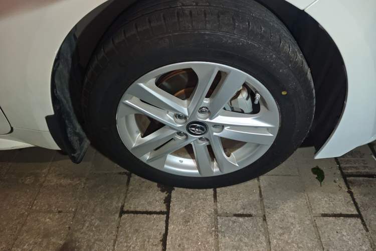 Used Toyota Levin 2019 185T CVT Luxury Edition China VI Standard Right Front Wheel Hub