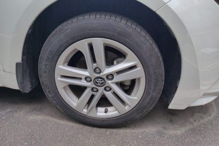 Used Toyota Levin 2019 185T CVT Luxury Edition China V Standard Right Front Wheel Hub