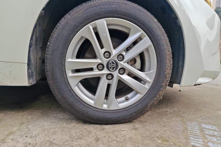 Used Toyota Levin 2019 185T CVT Luxury Edition China VI Standard Right Front Wheel Hub