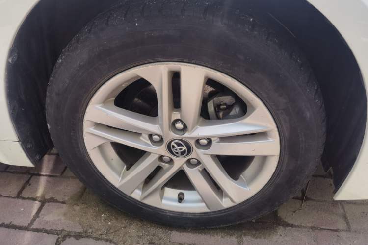 Used Toyota Levin 2019 185T CVT Luxury Edition China VI Standard Right Front Wheel Hub