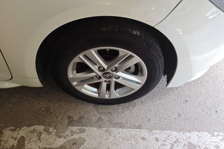 Used Toyota Levin 2019 185T CVT Luxury Edition China VI Standard Right Front Wheel Hub