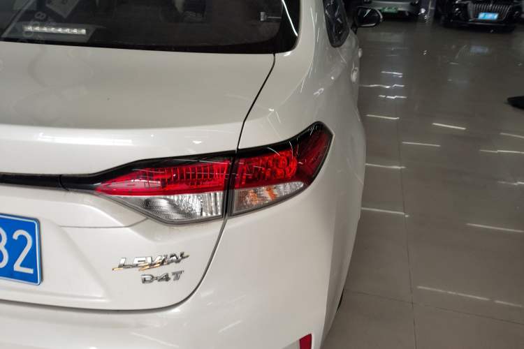 Used Toyota Levin 2019 185T CVT Entry-Level Version China VI Standard Right Rear Taillight