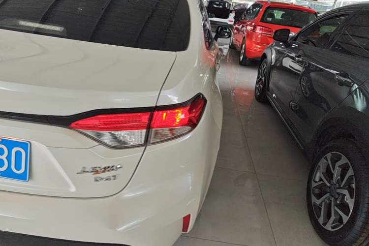 Used Toyota Levin 2019 185T CVT Luxury Edition China VI Standard Right Rear Taillight