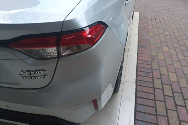 Used Toyota Levin 2019 Dual-Engine 1.8H E-CVT Sport Edition China VI Standard Right Rear Taillight
