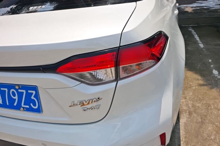 Used Toyota Levin 2019 185T CVT Entry-Level Version China VI Standard Right Rear Taillight