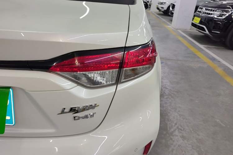 Used Toyota Levin 2019 185T CVT Sport Edition China VI Standard Right Rear Taillight