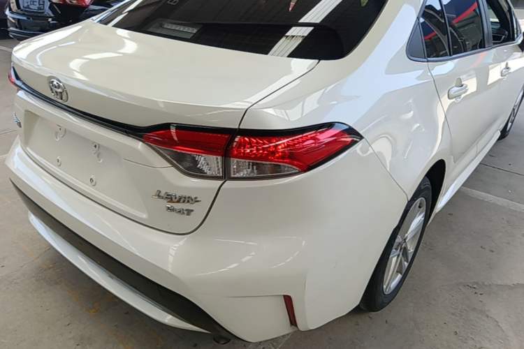 Used Toyota Levin 2019 185T CVT Luxury Edition China VI Standard Right Rear Taillight