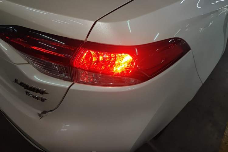 Used Toyota Levin 2019 185T CVT Luxury Edition China VI Standard Right Rear Taillight
