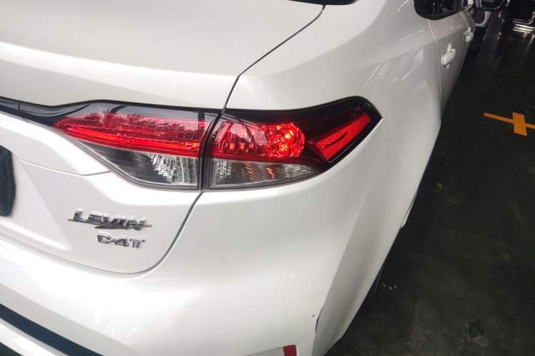 Used Toyota Levin 2019 185T CVT Luxury Edition China VI Standard Right Rear Taillight