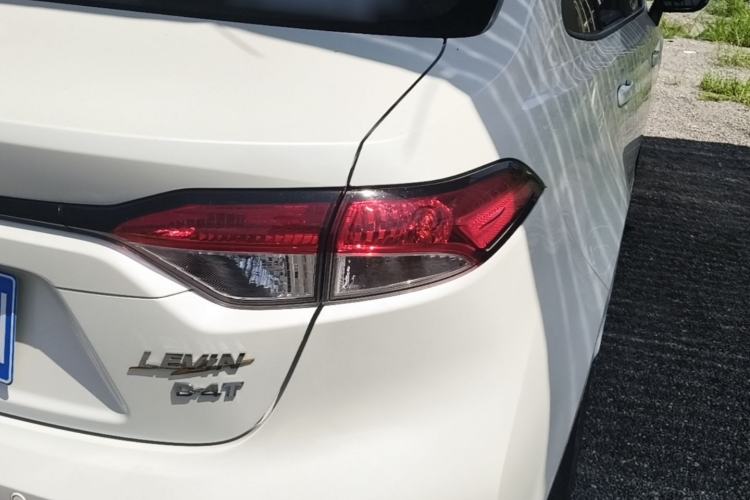 Used Toyota Levin 2019 185T CVT Luxury Edition China VI Standard Right Rear Taillight